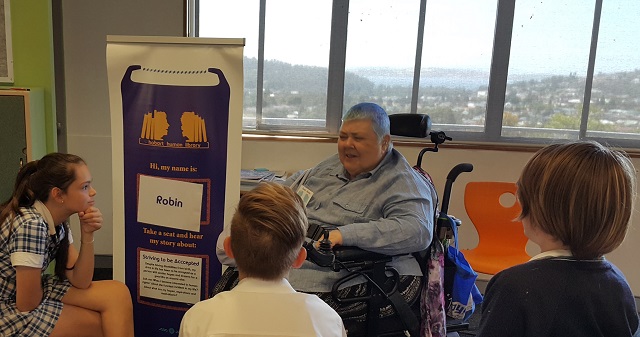 Photo of Robin presenting at a Hobart Human Library workshop